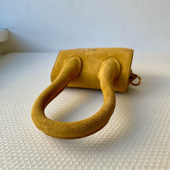 Fashion Jacquemus Yellow Suede Mini Bag ⭐️⭐️⭐️⭐️ - Picture 6 of 12